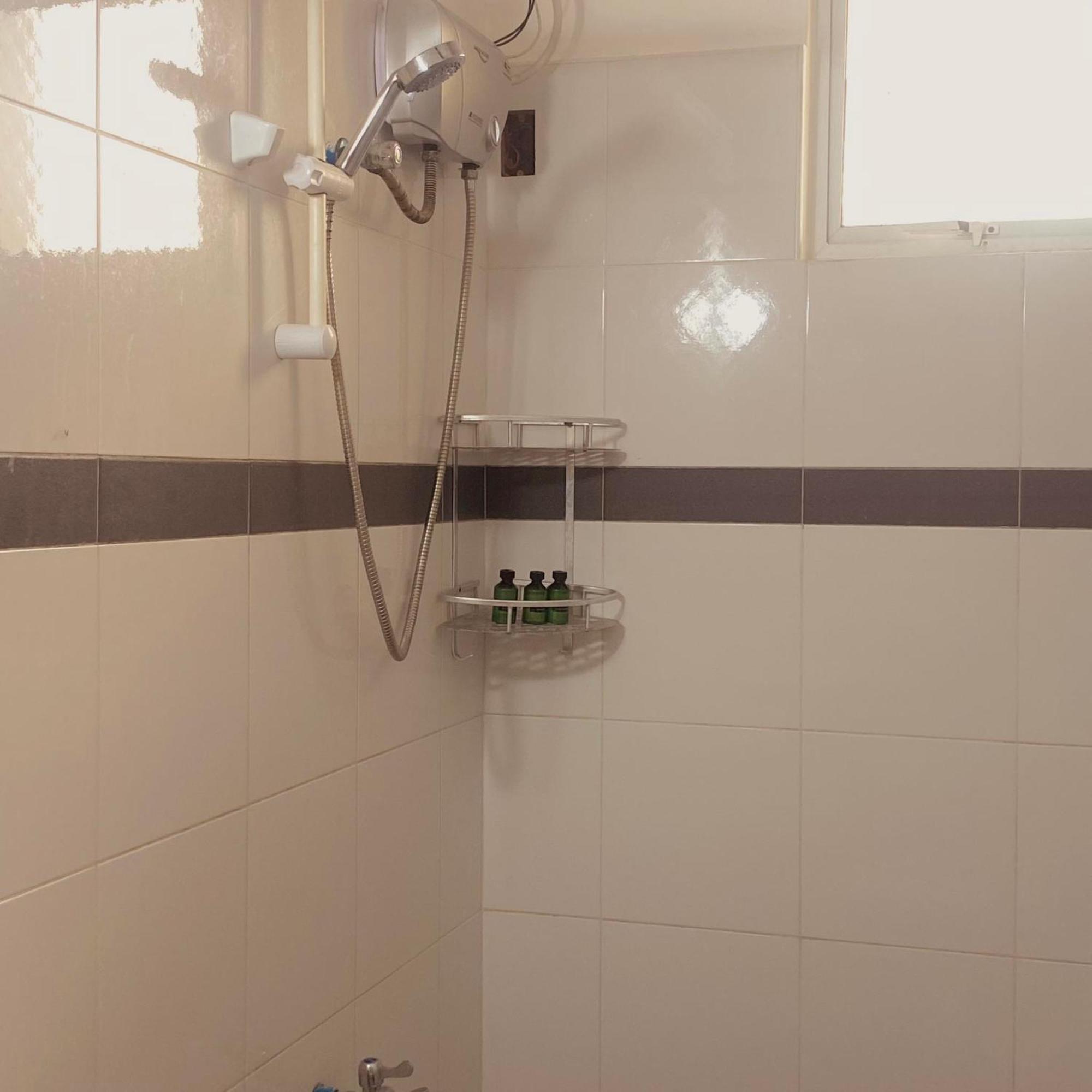 Abihon Hoferhaus Mactan Guesthouse Lapu-Lapu City Exterior foto